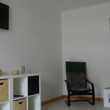 Cozy,great Location With Parking * Portimão